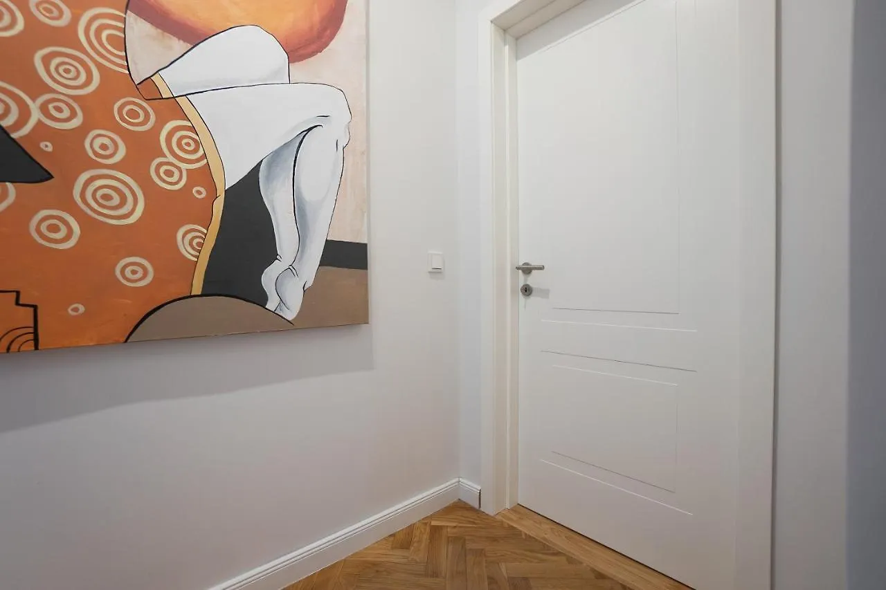 Chic 94M2 Apartment With A King-Size Bed Vienna Austria