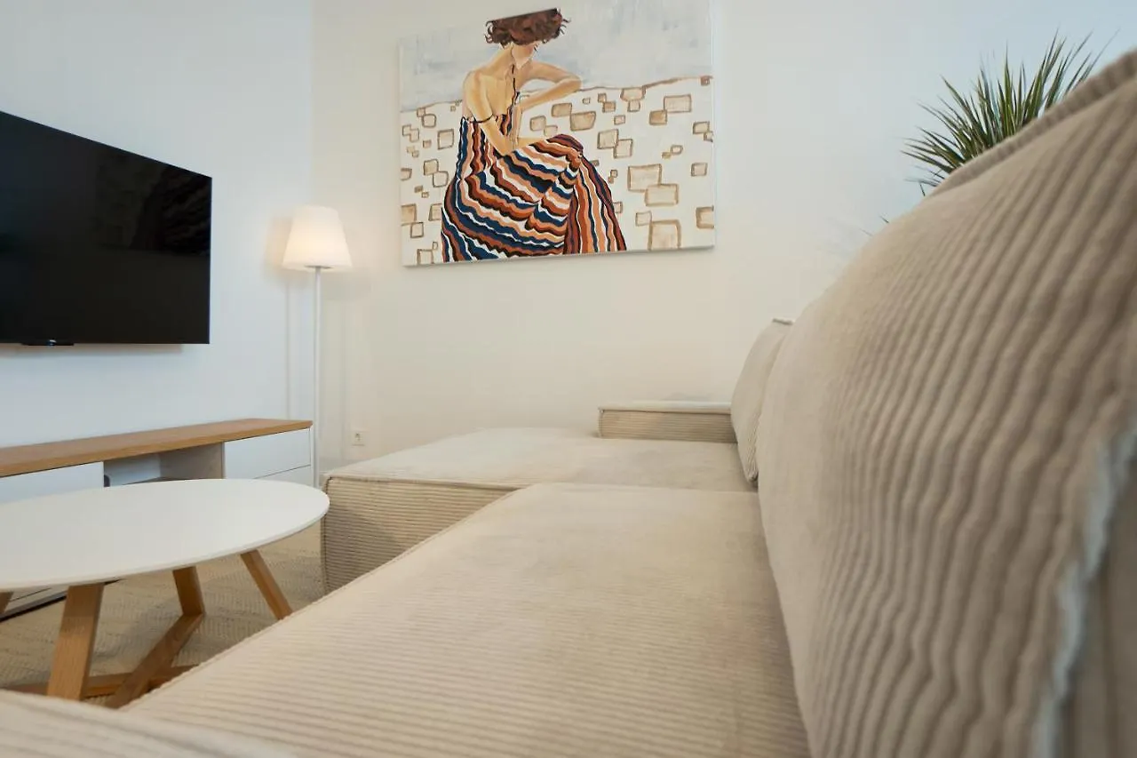 Chic 94M2 Apartment With A King-Size Bed Vienna