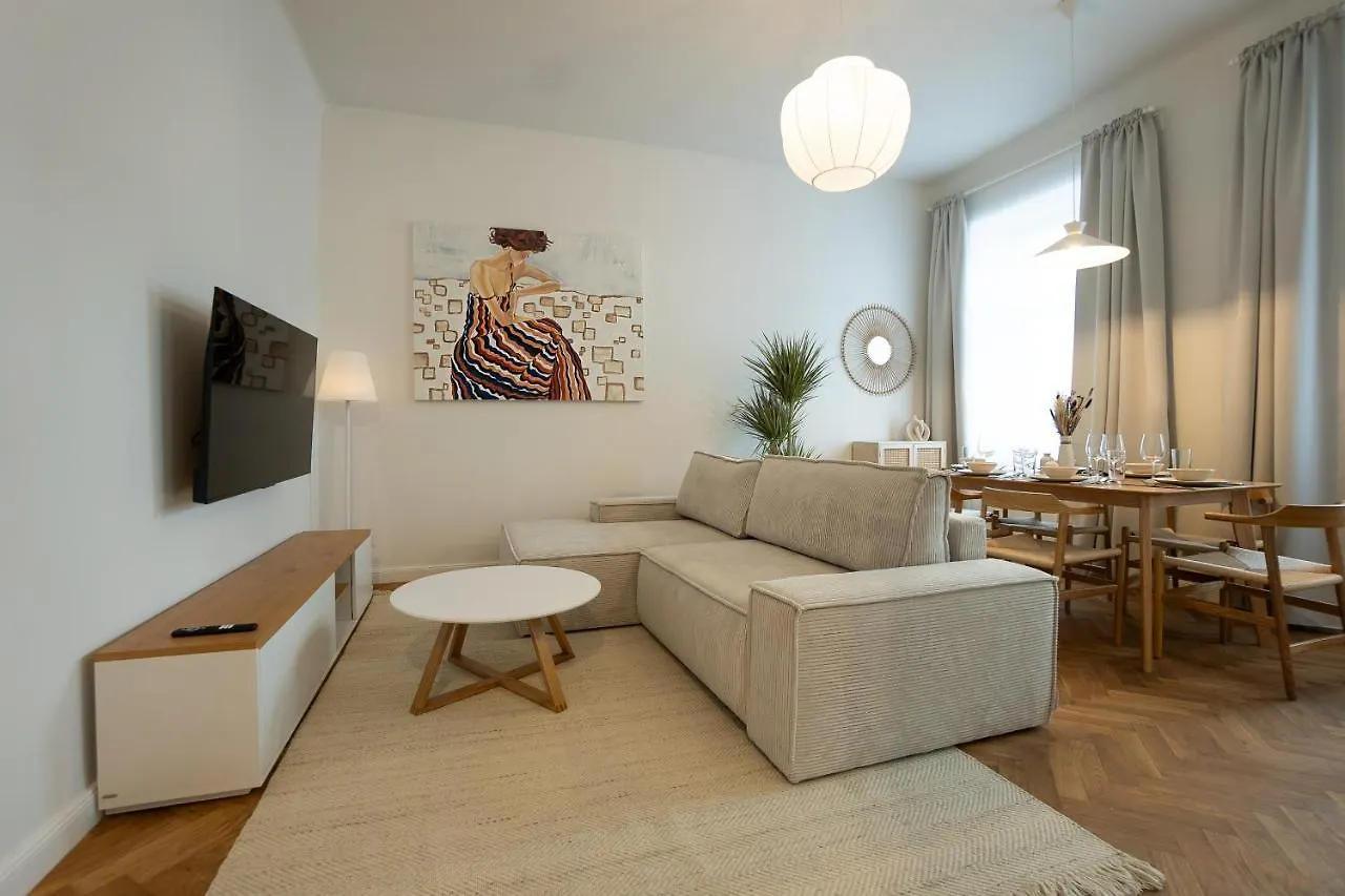 Chic 94M2 Apartment With A King-Size Bed Vienna 0*,  Austria