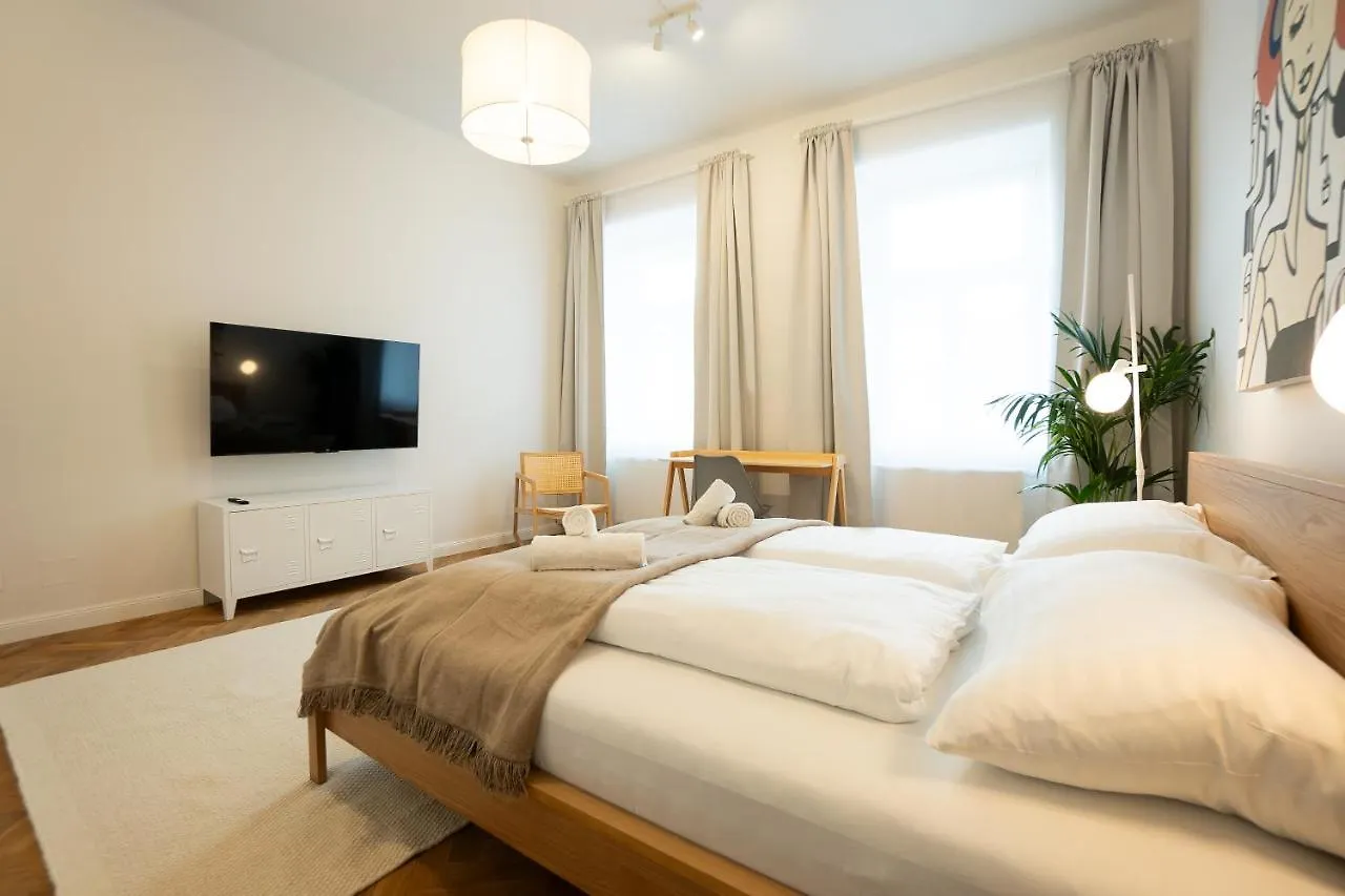 Chic 94M2 Apartment With A King-Size Bed Vienna 0*,  Austria
